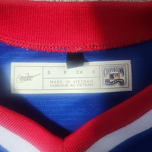 Chicago Cubs Ryne Sandberg Jersy - Picture 3 of 6